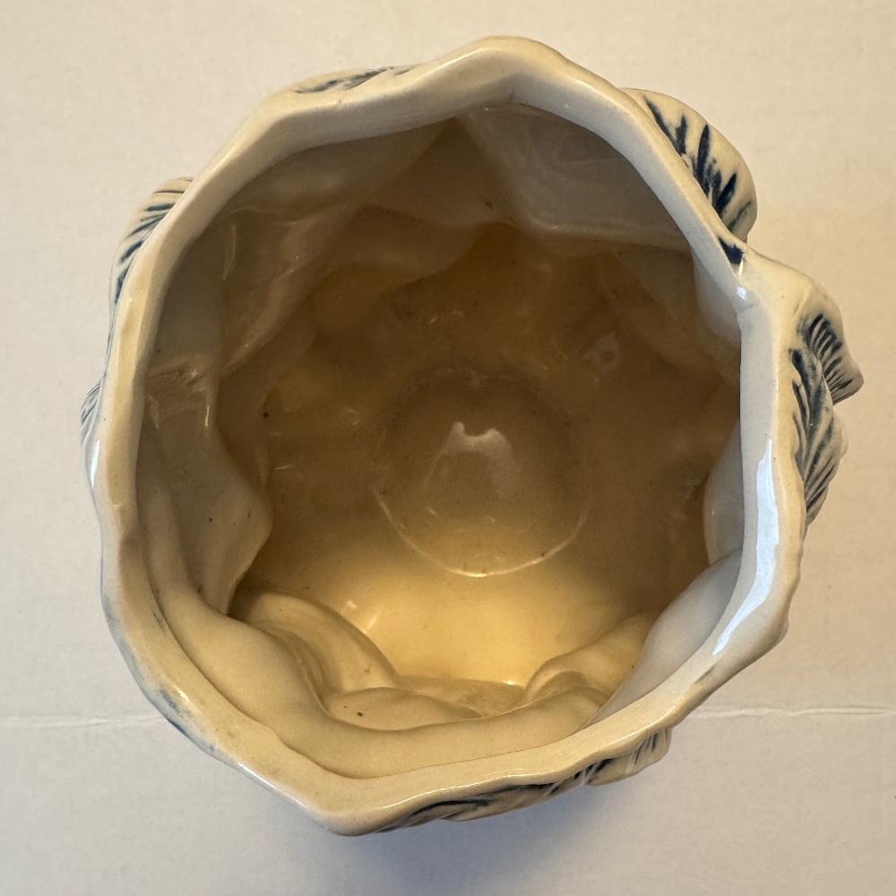 NWT Blue/white Stoneware Organic Shaped Vase - Picture 5 of 5
